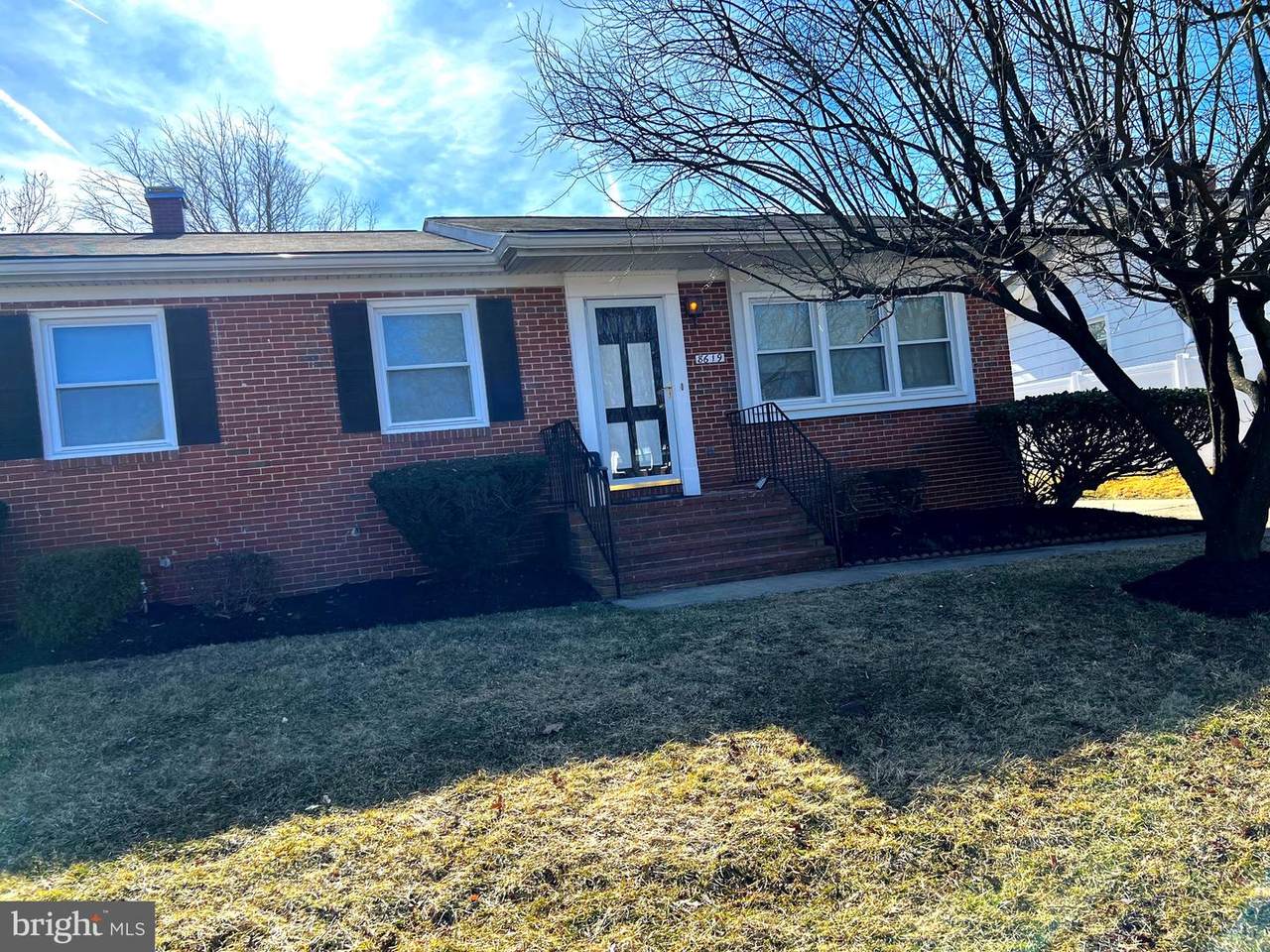 8619 Lucerne Road - Photo 1