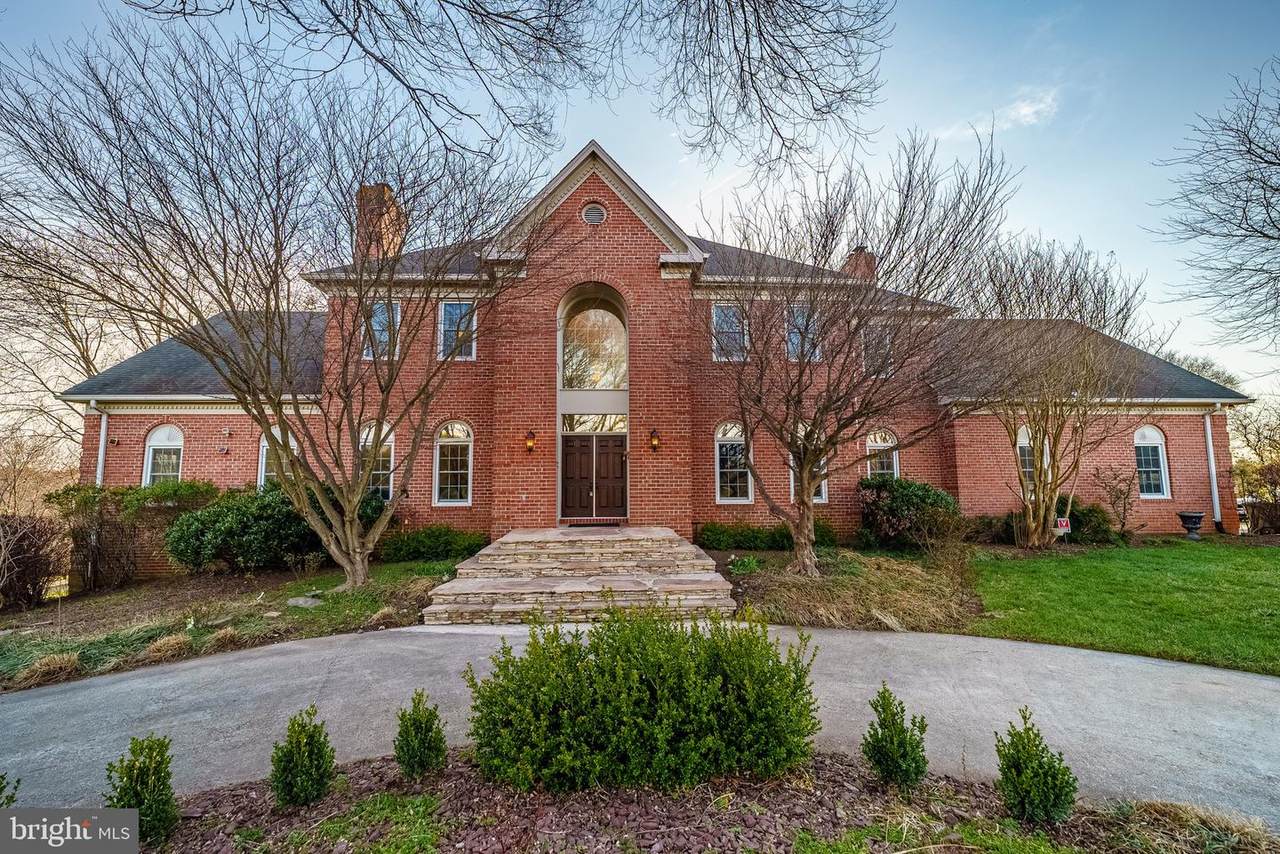 9465 Lovat Road - Photo 1
