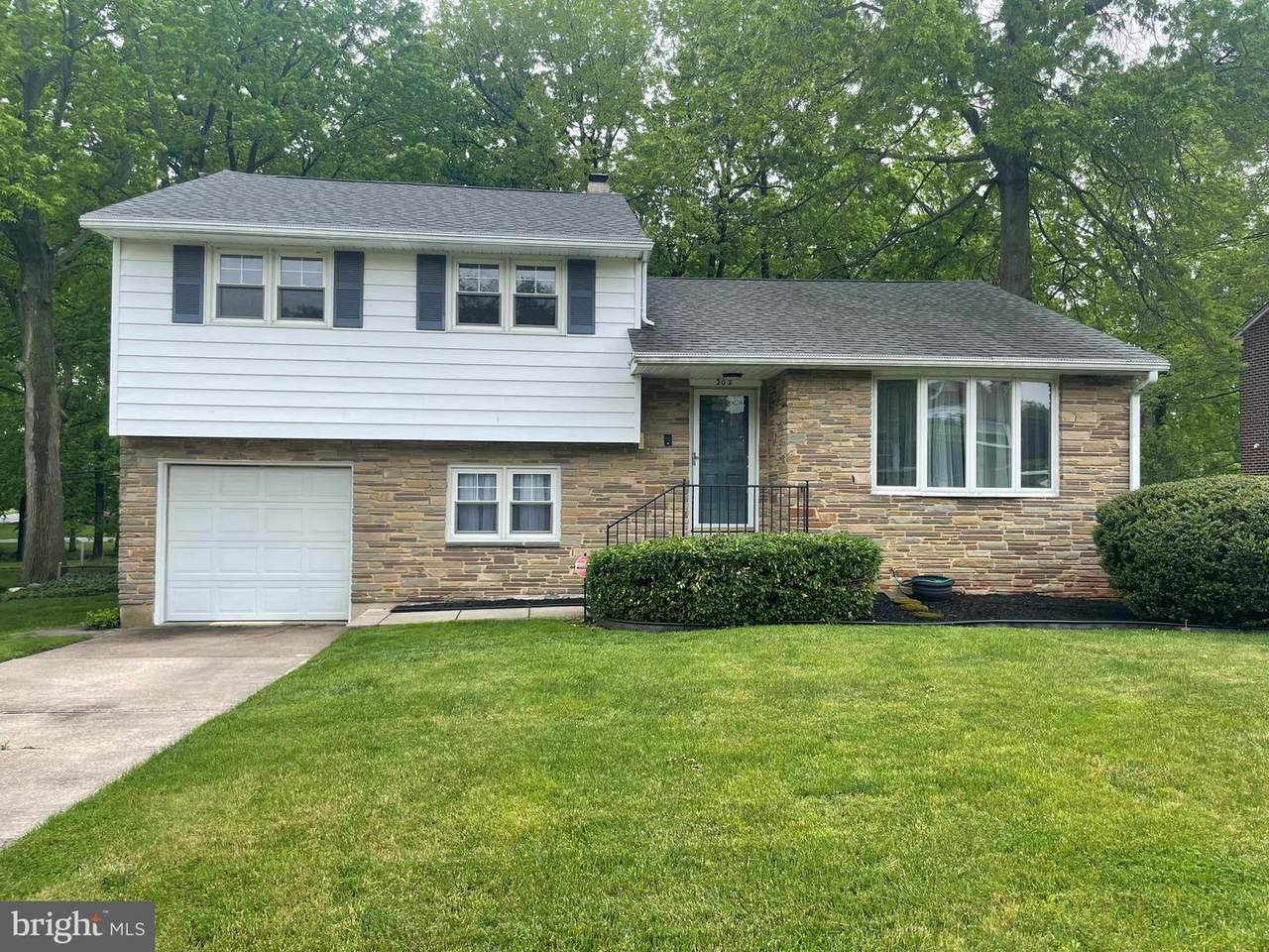 202 Alders Drive - Photo 1
