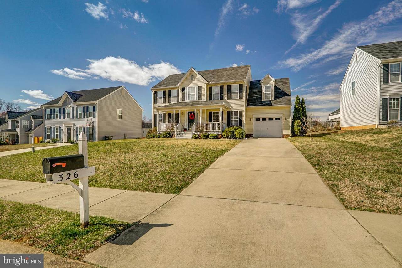 326 Cardinal Road - Photo 1