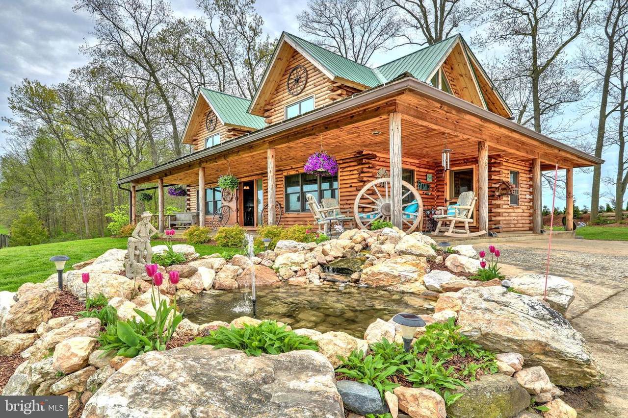 359 Strawberry Road - Photo 1