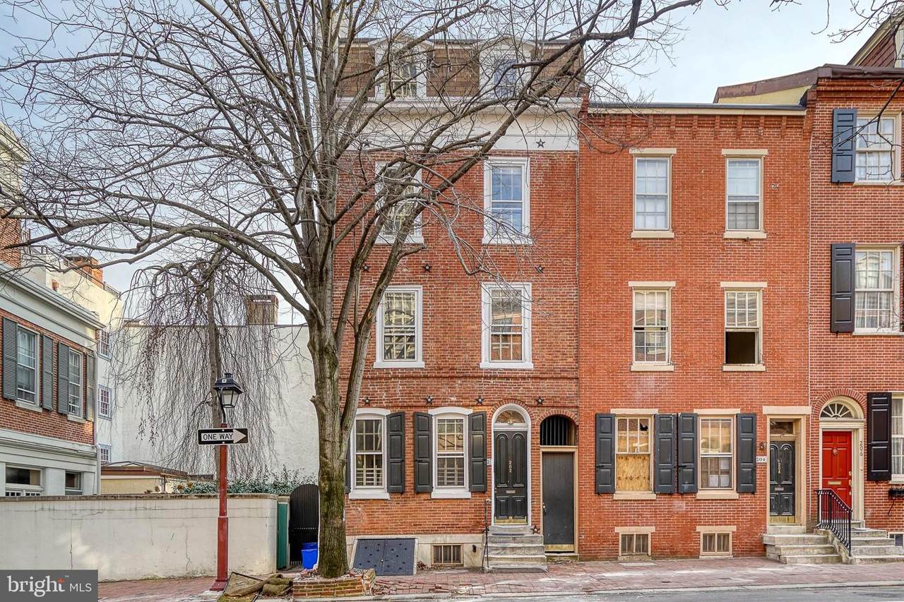 202 Spruce Street - Photo 1