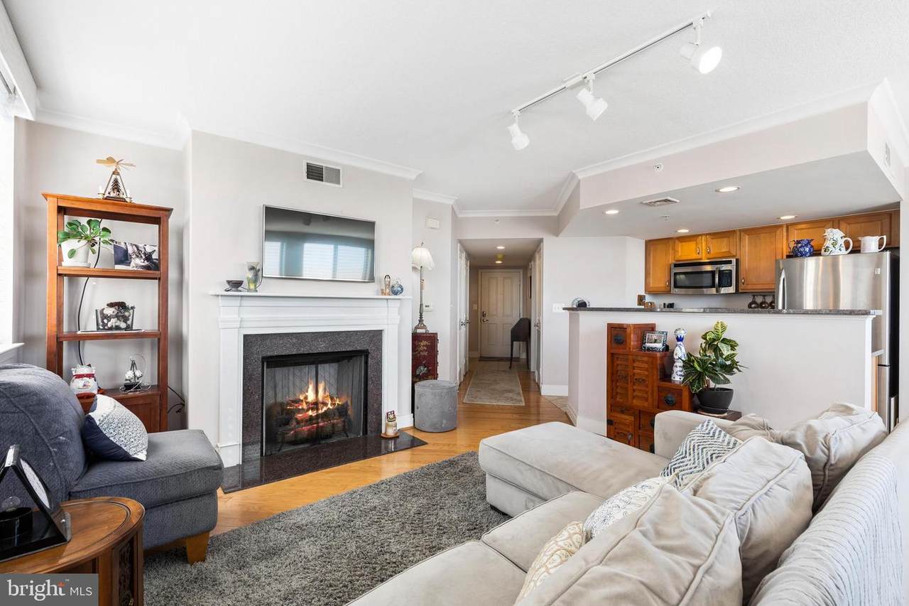414 Water Street - Photo 1