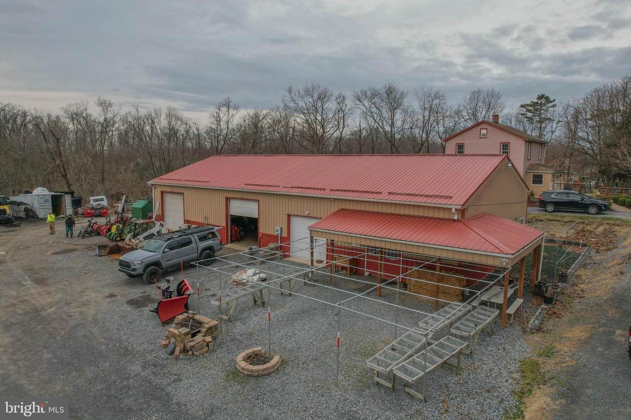 3246 Middleway Pike - Photo 1