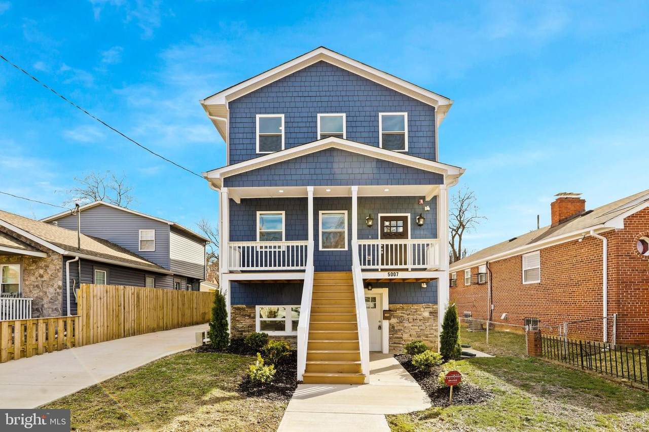 5007 Lee Street - Photo 1