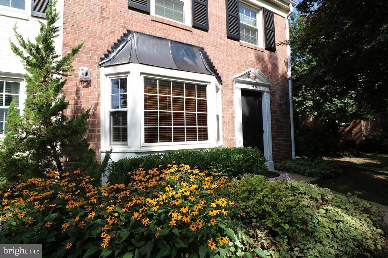 748 Azalea Drive - Photo 1