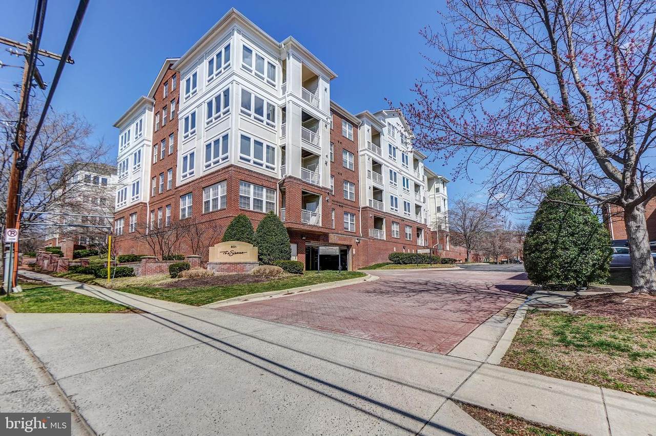 801 Greenbrier Street - Photo 1