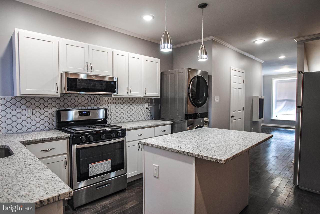 225 Rose Street - Photo 1