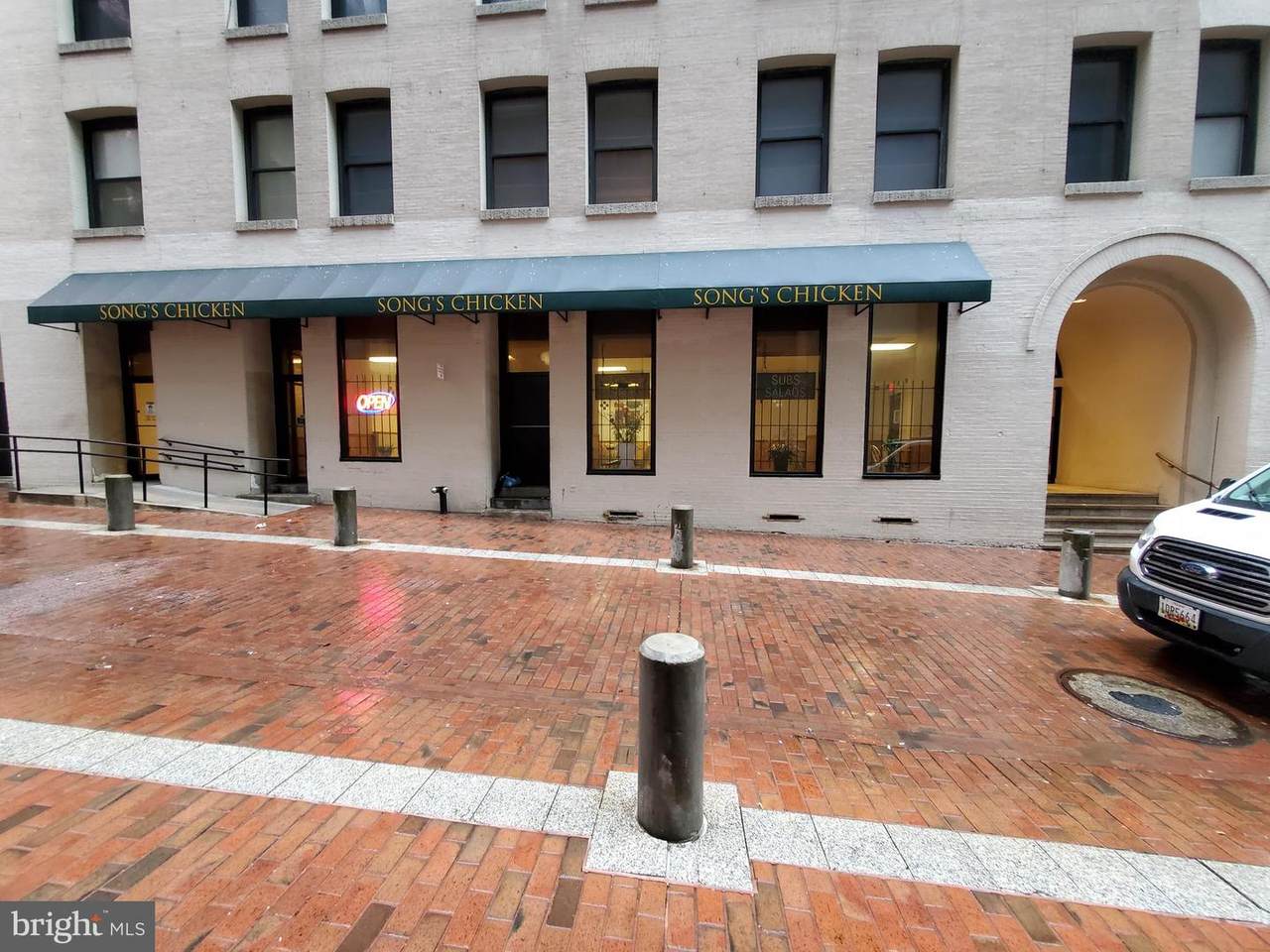 10 Calvert Street - Photo 1
