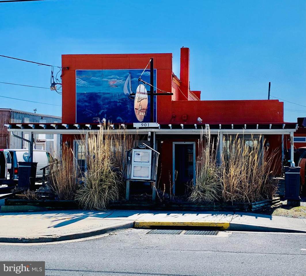 901 Main Street - Photo 1