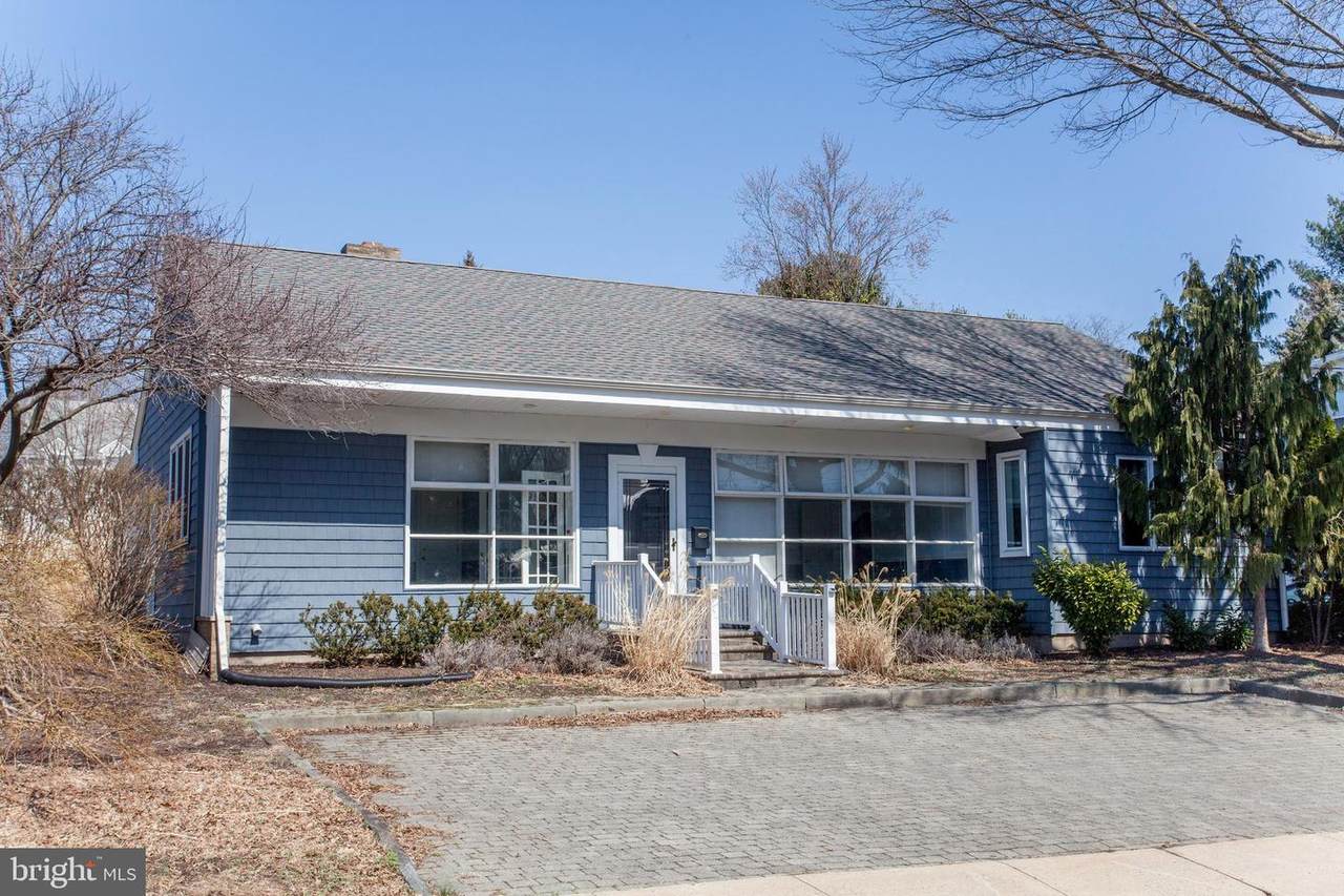 19 Brookside Avenue - Photo 1