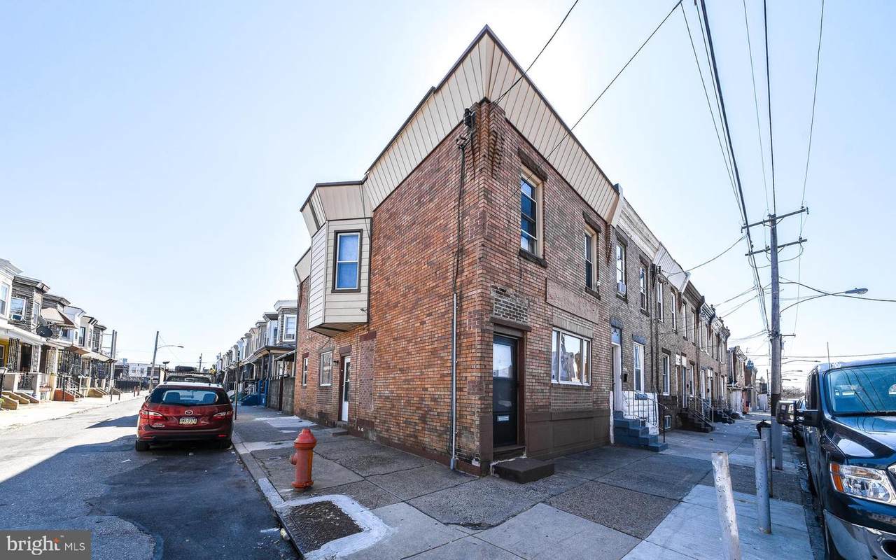 2943 Jasper Street - Photo 1
