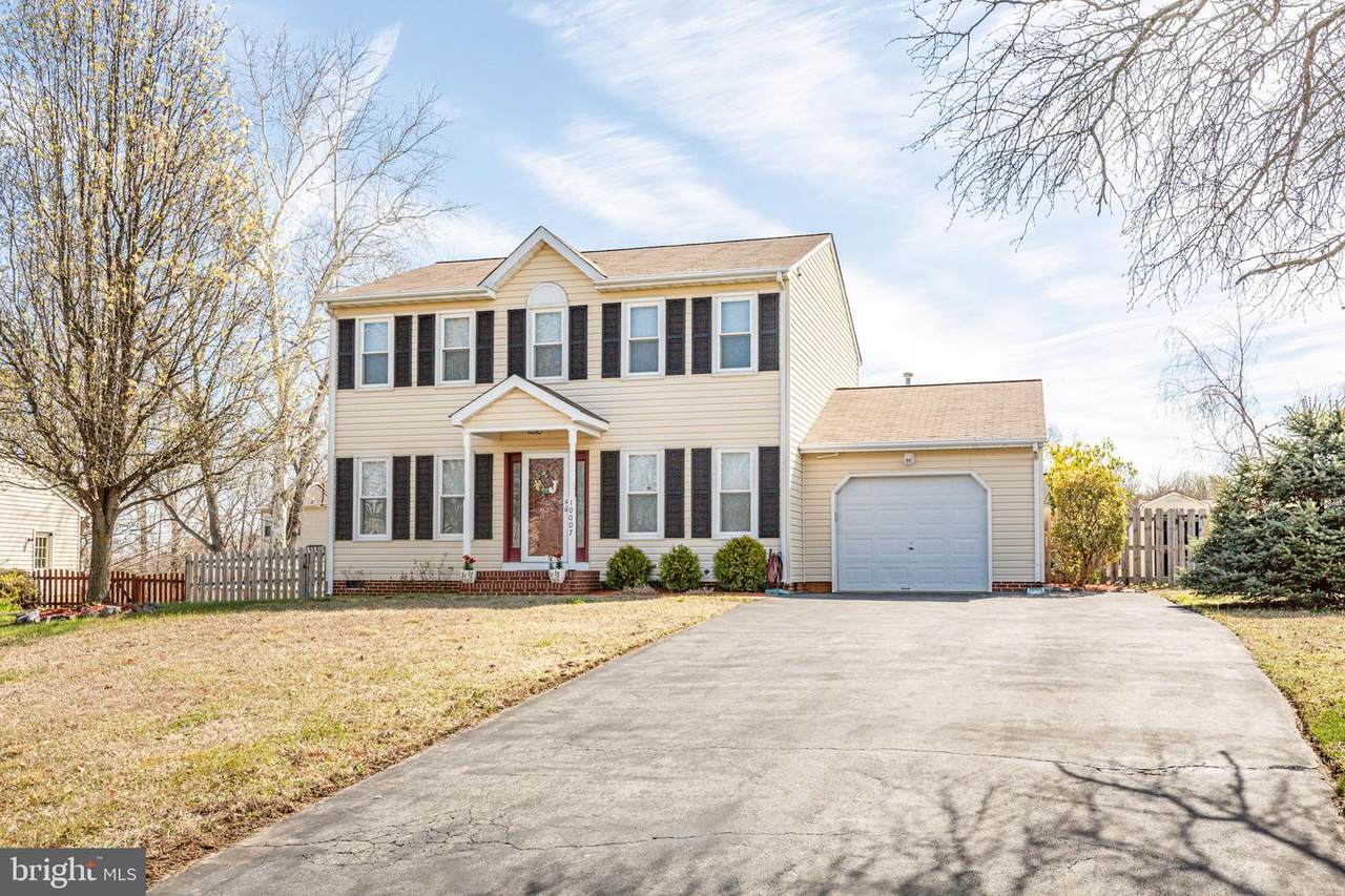 10007 Peppermill Court - Photo 1
