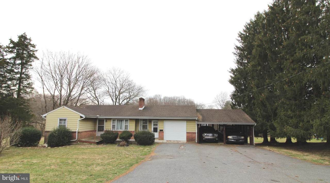915 New London Road - Photo 1
