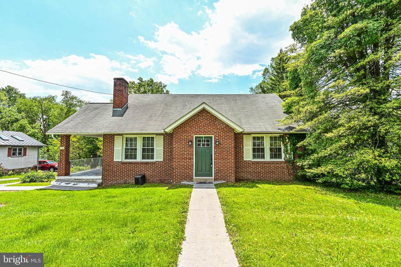 131 Colonial Highway - Photo 1