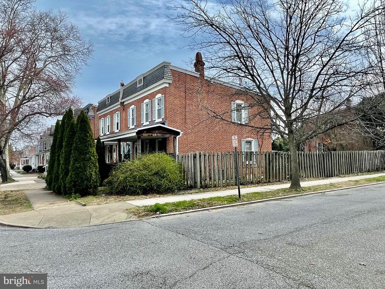 2500 Van Buren Street - Photo 1