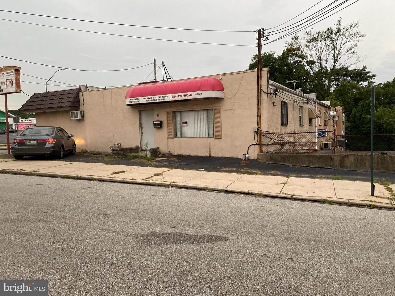 1309 Macdade Boulevard - Photo 1