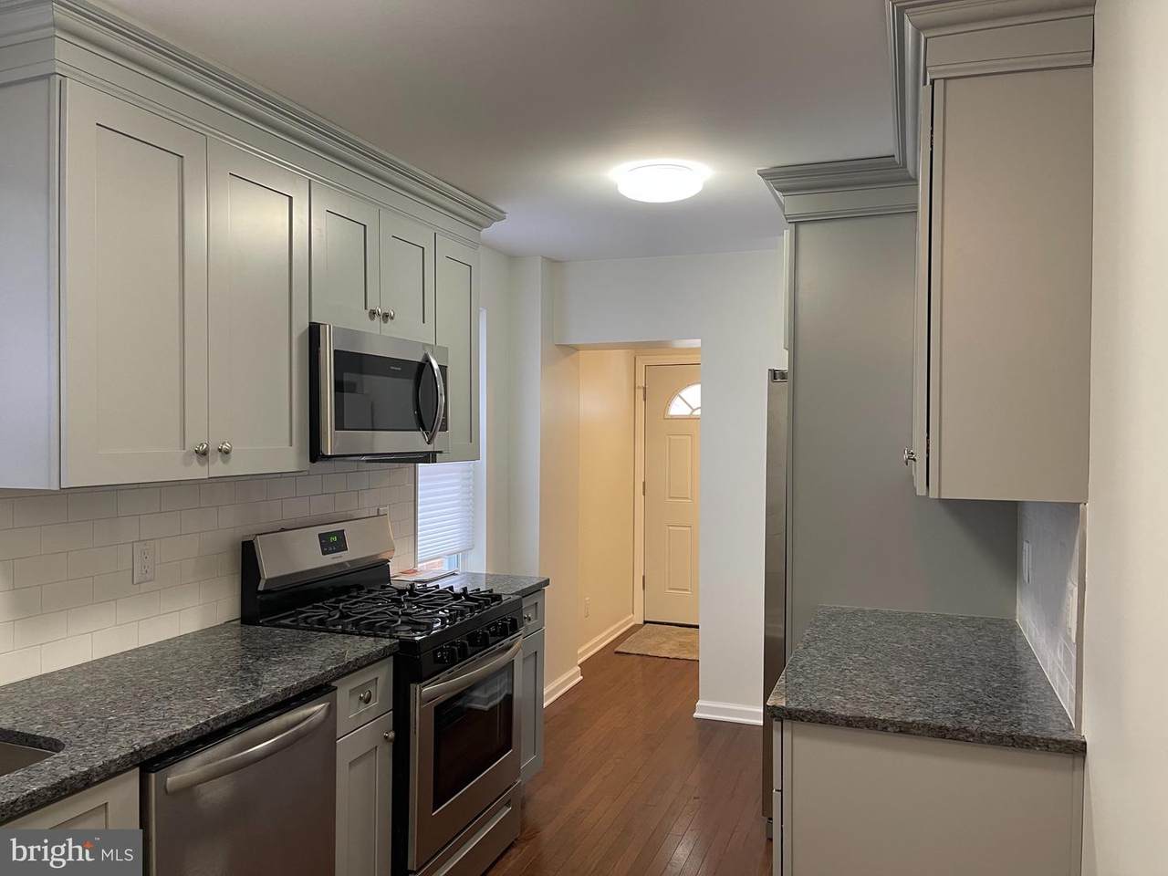 729 Spruce Street - Photo 1