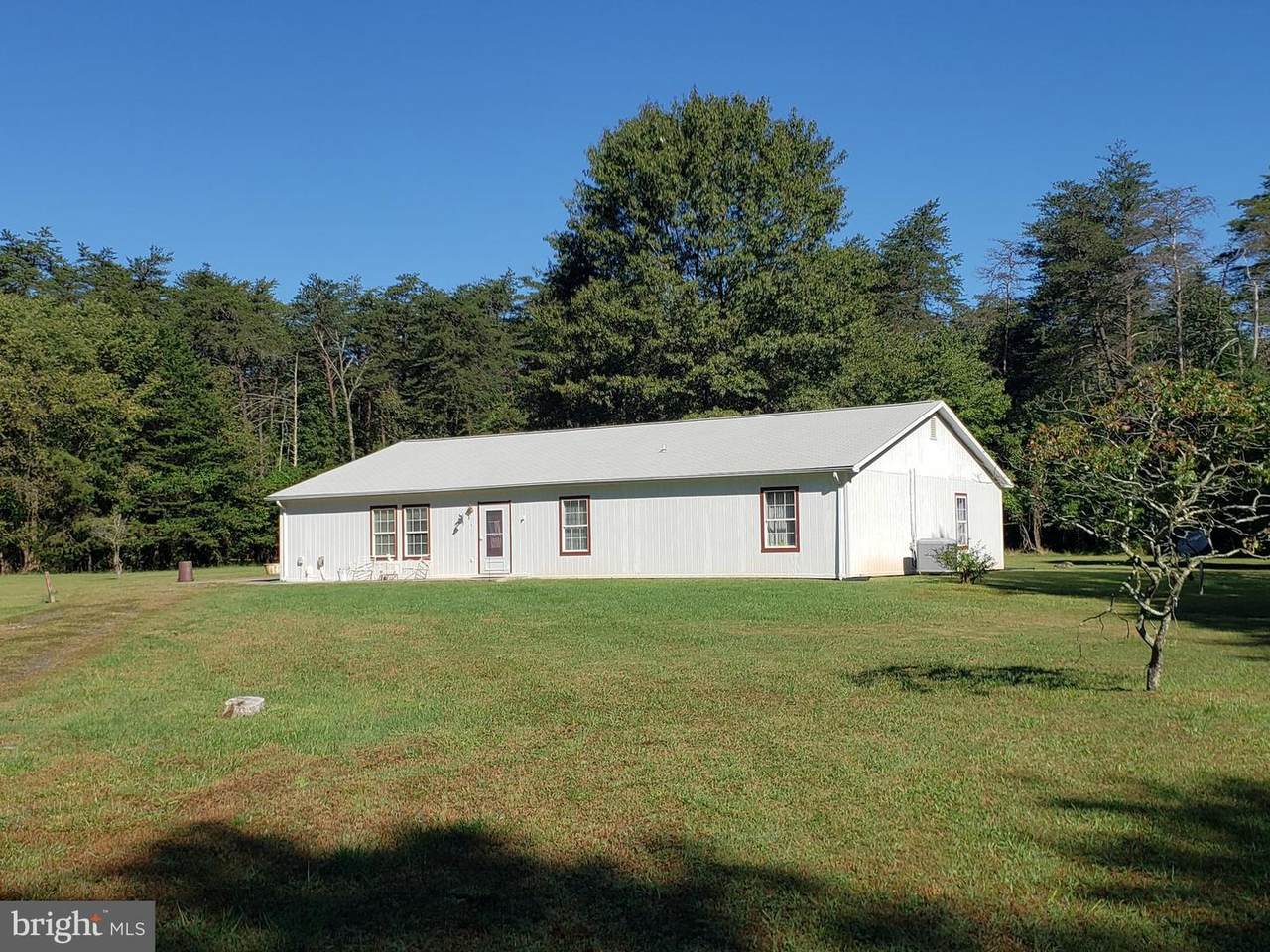 9112 Foulks Road - Photo 1
