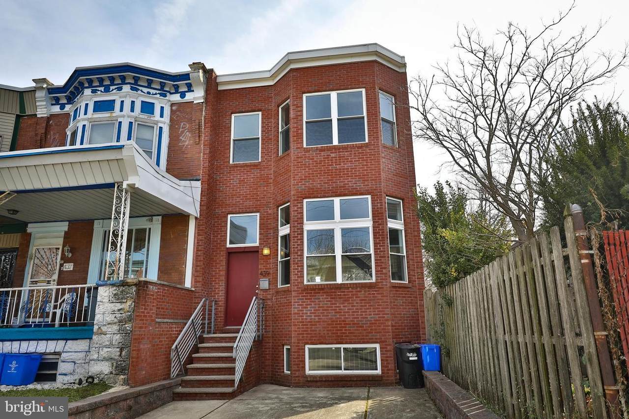 439 50TH Street - Photo 1