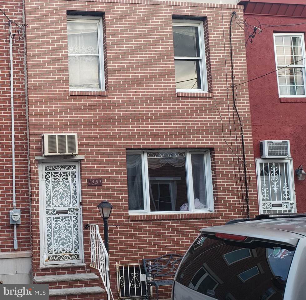 1431 Bancroft Street - Photo 1