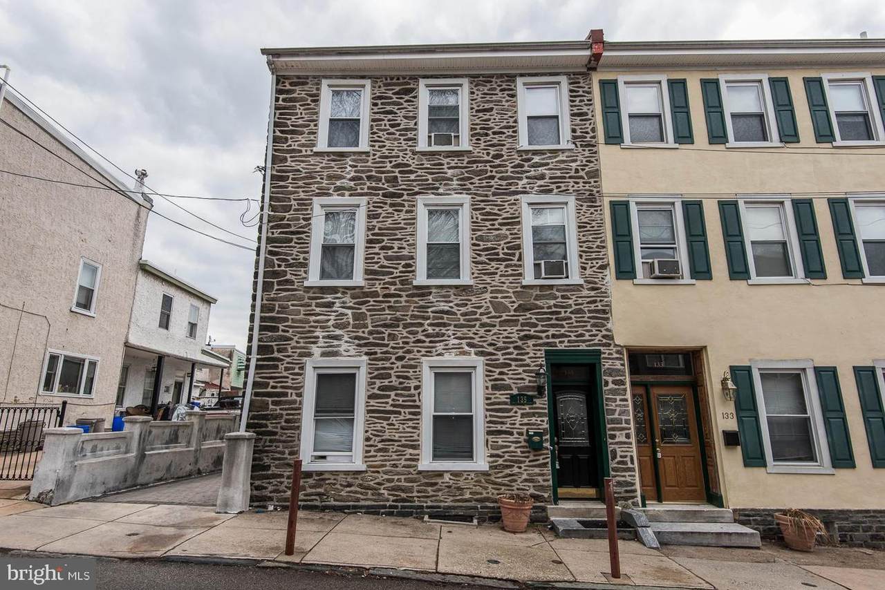 135 Dupont Street - Photo 1
