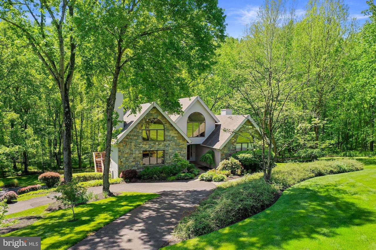 209 Falcon Ridge Road - Photo 1