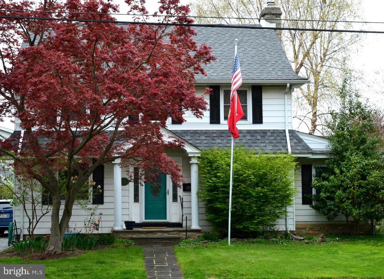 721 Edmonds Avenue - Photo 1