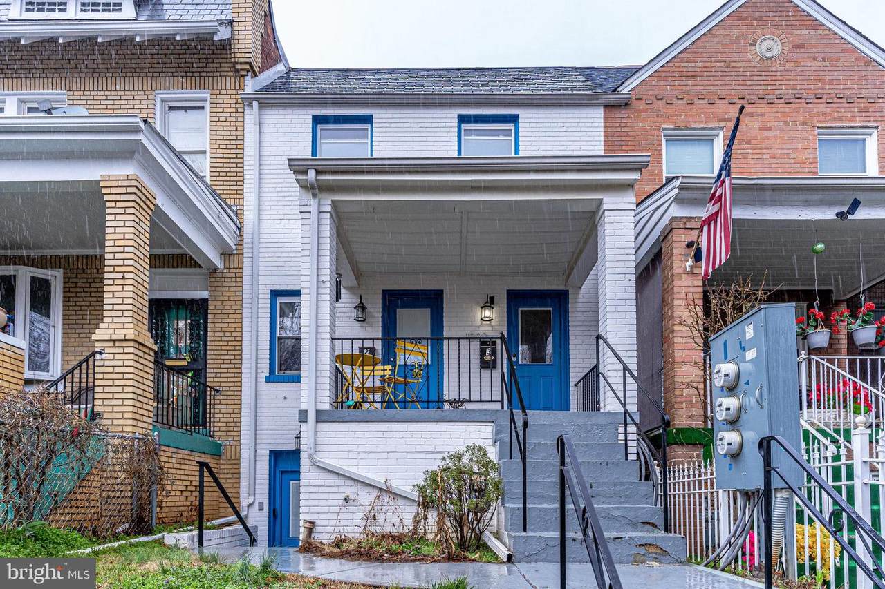 1332 Levis Street - Photo 1