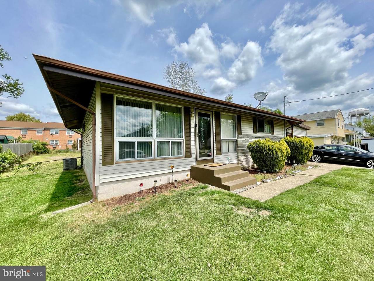 15 Larkin Road - Photo 1