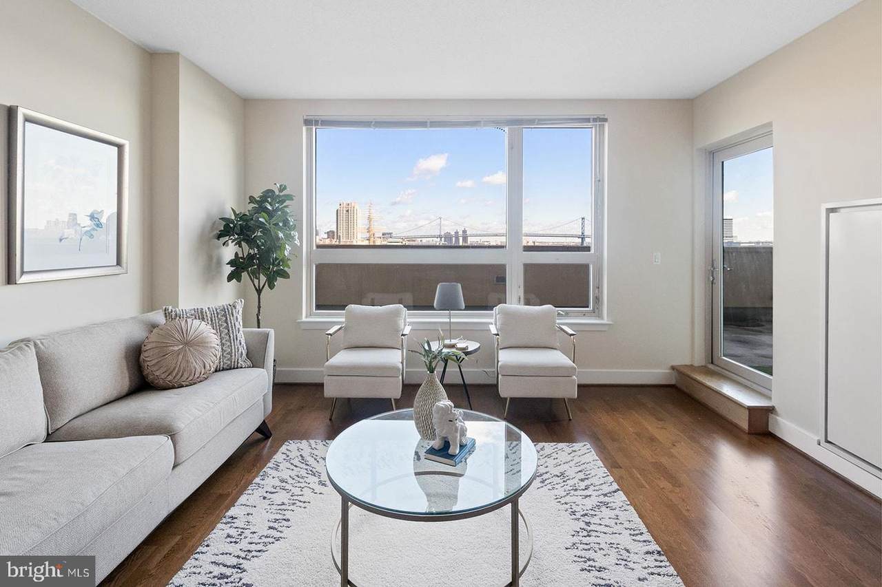 717 Columbus Boulevard - Photo 1