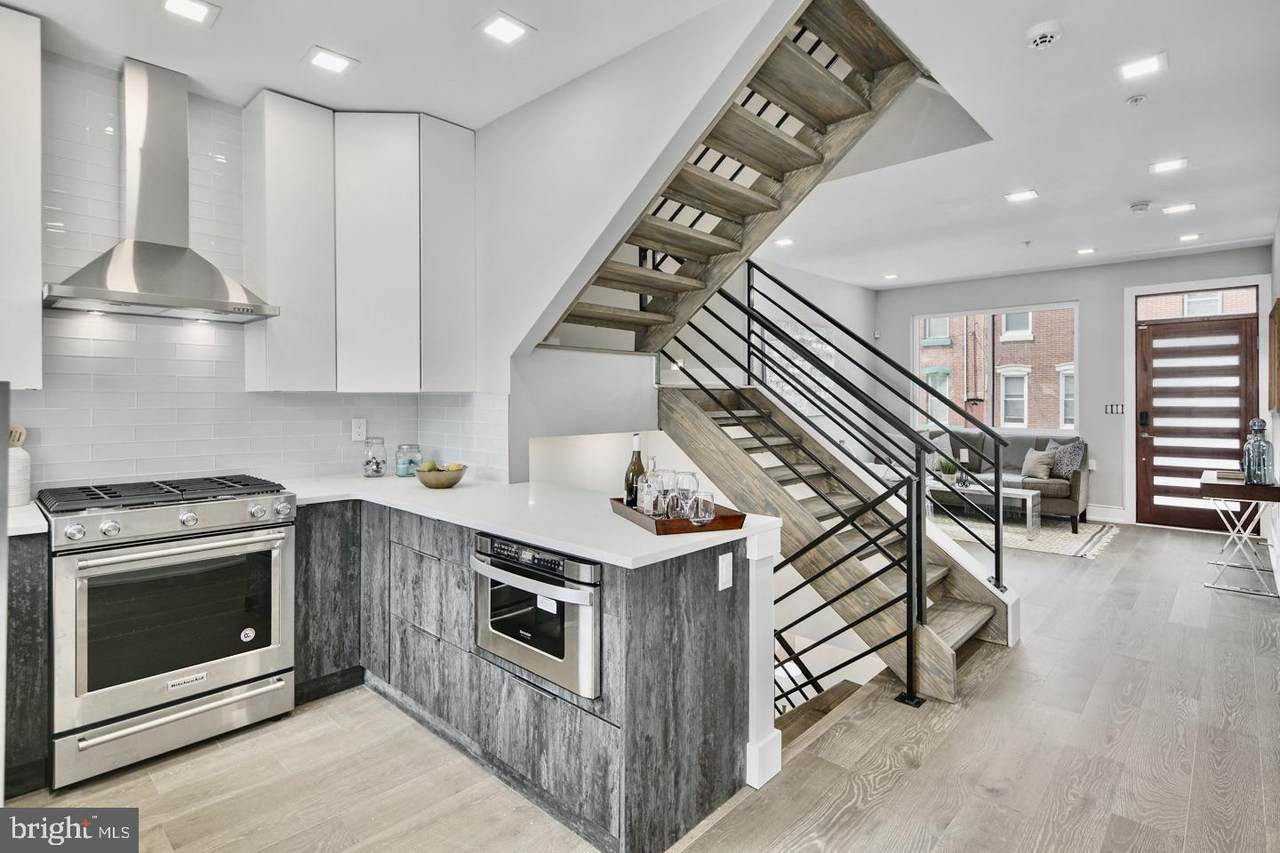 2511 Firth Street - Photo 1