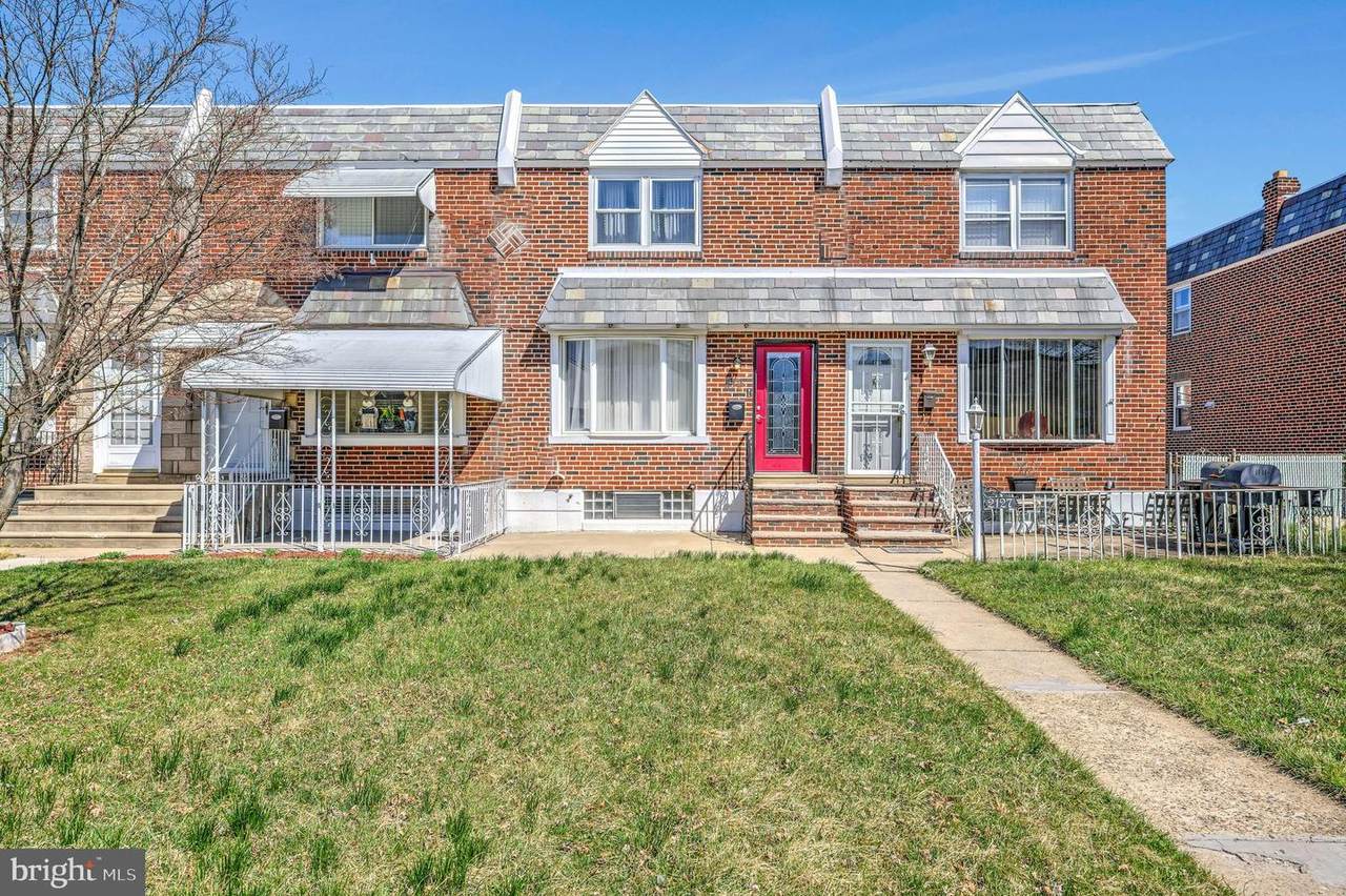 2125 Devereaux Avenue - Photo 1