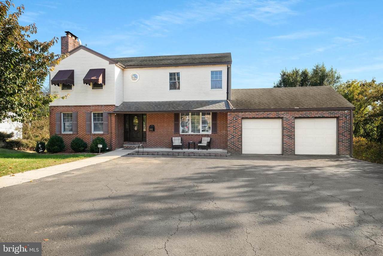 205 Delmar Street - Photo 1