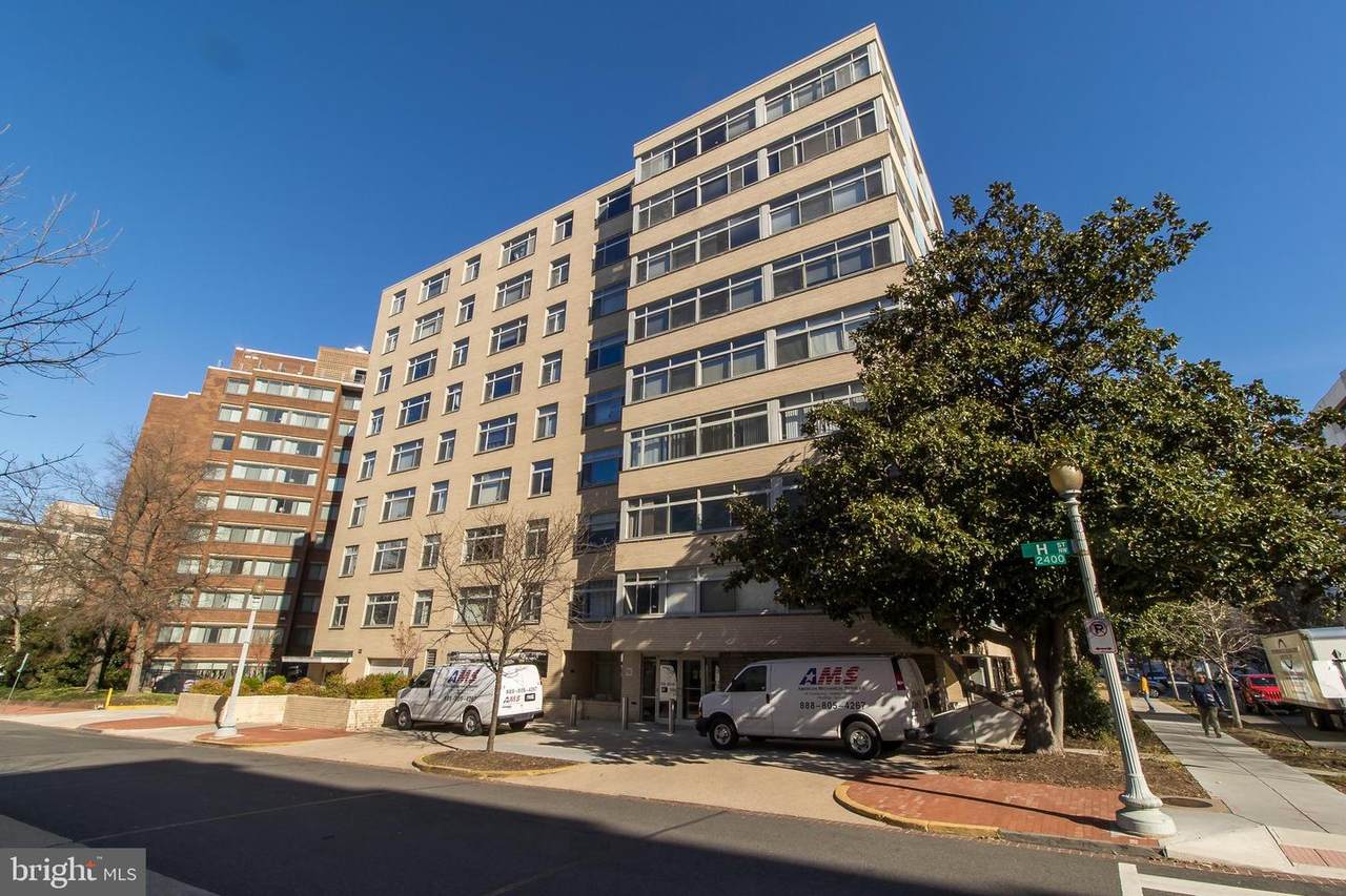 2401 H Street - Photo 1