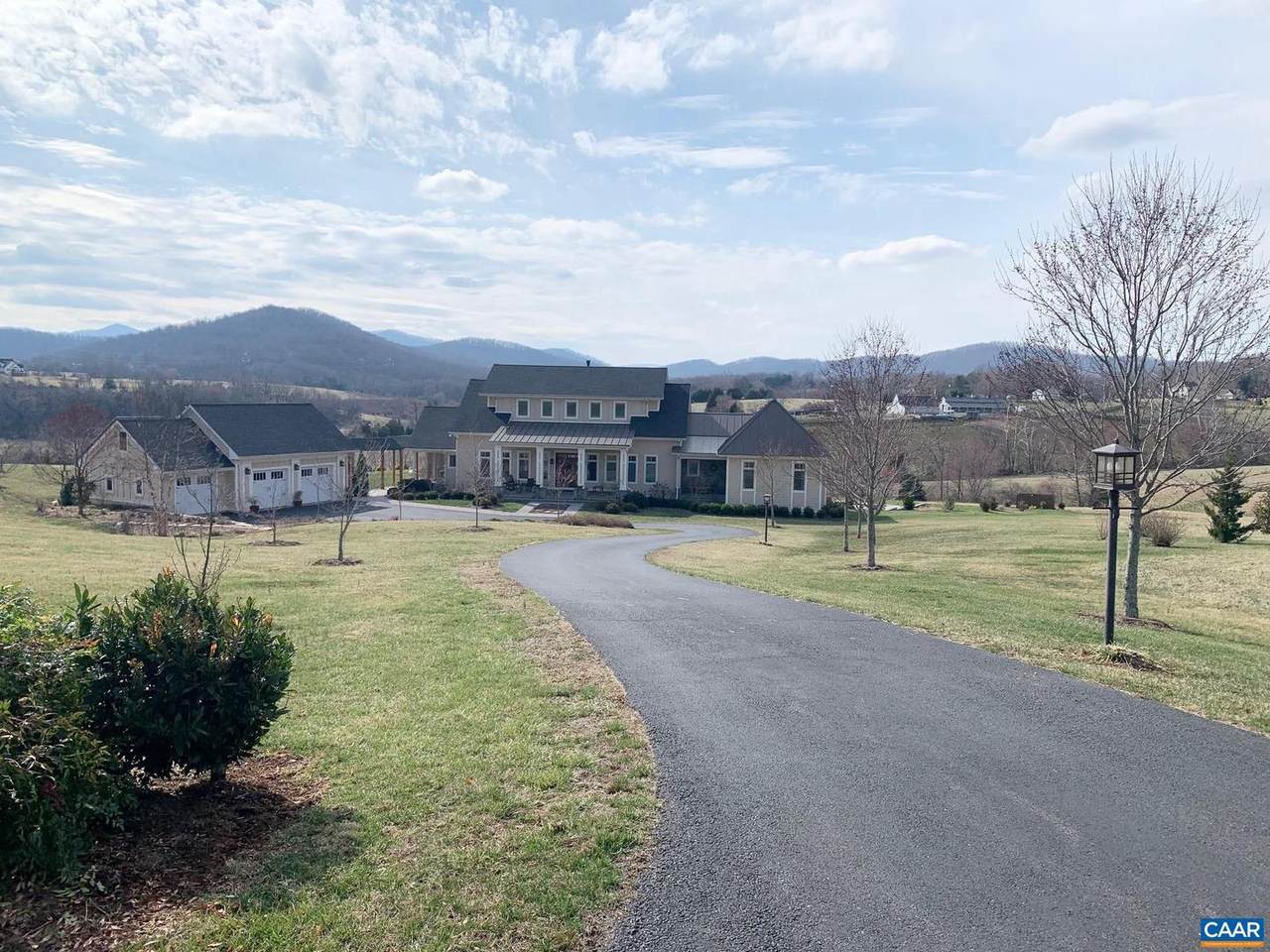 2050 Field Creek Ln - Photo 1
