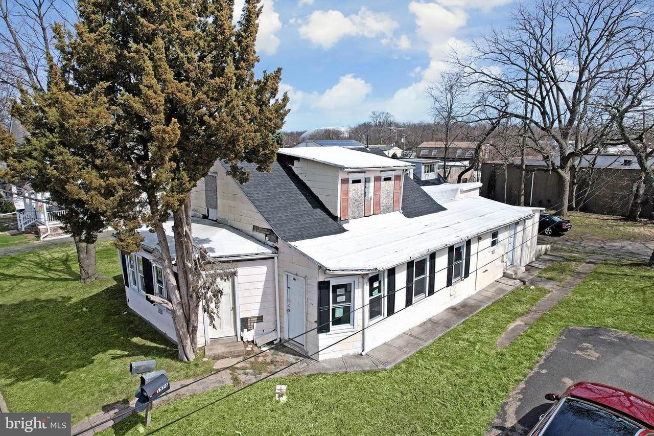 1576 6TH Street - Photo 1