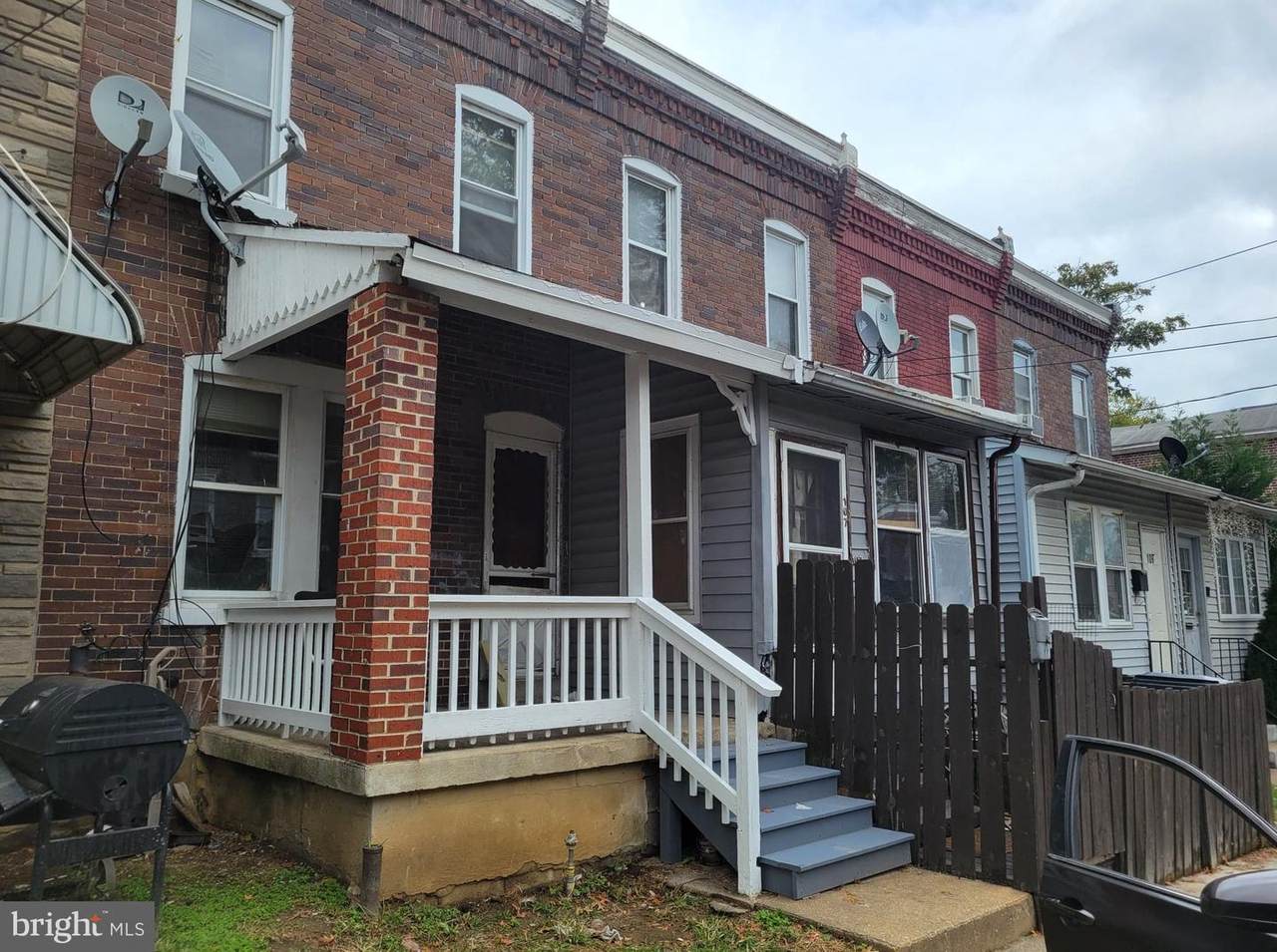 105 24TH Street - Photo 1