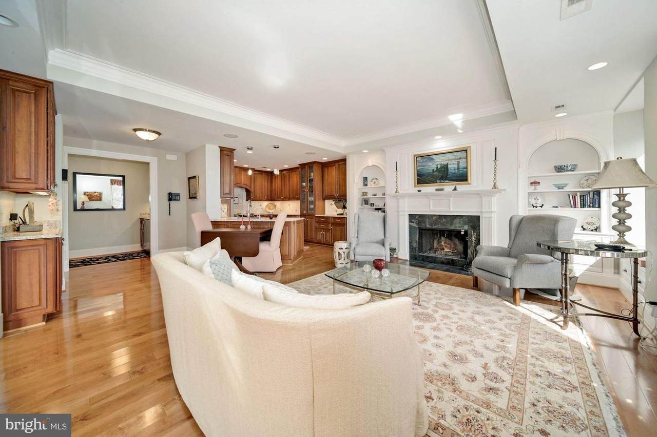 8101 Connecticut Ave - Photo 1