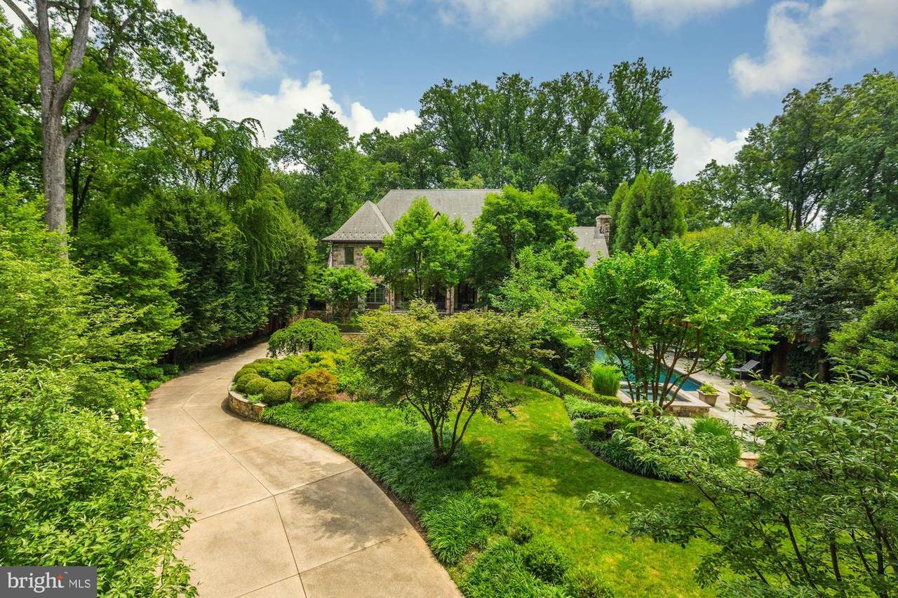 9121 Burdette Road - Photo 1