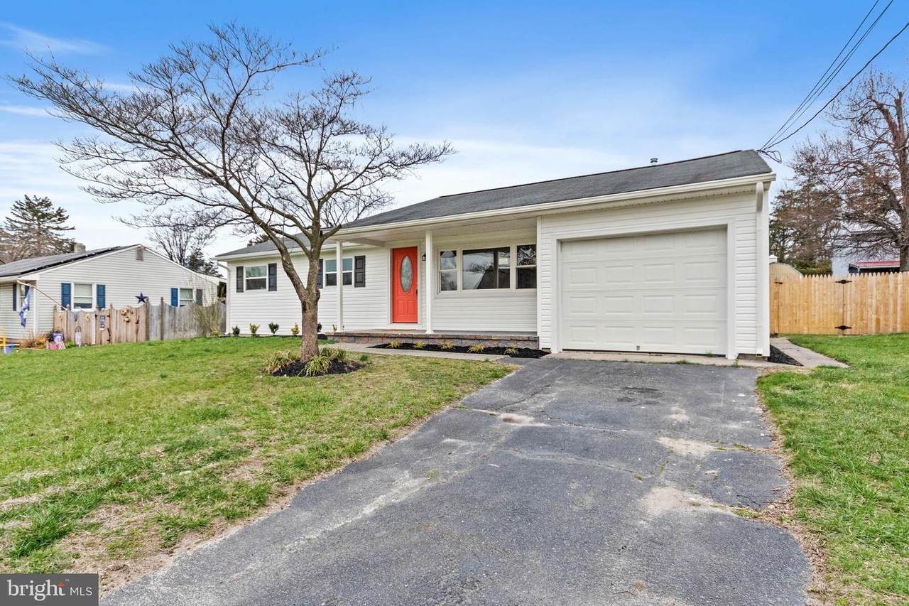 623 5TH Avenue - Photo 1