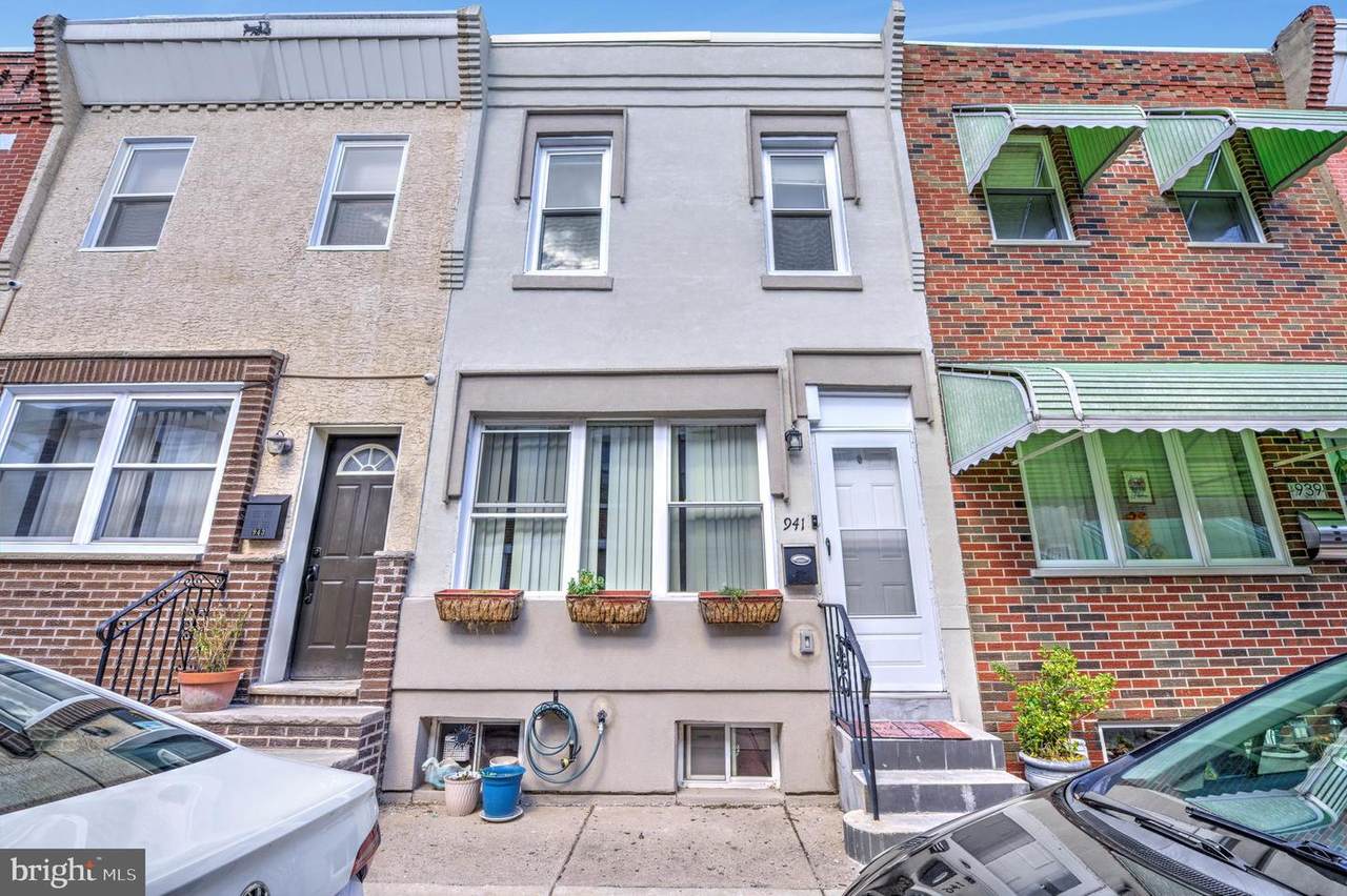 941 Tree Street - Photo 1