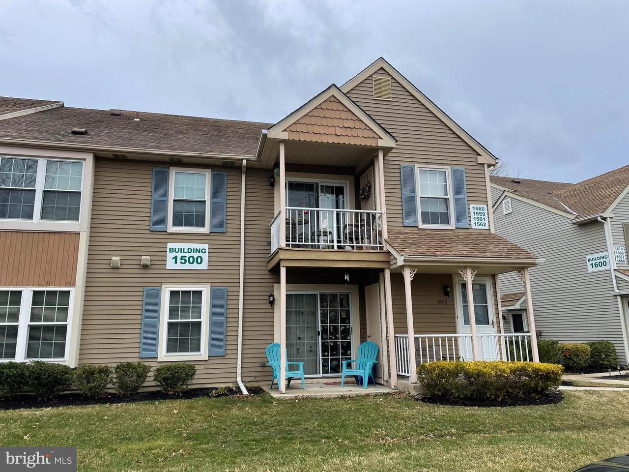 1560-B Thornwood Drive - Photo 1