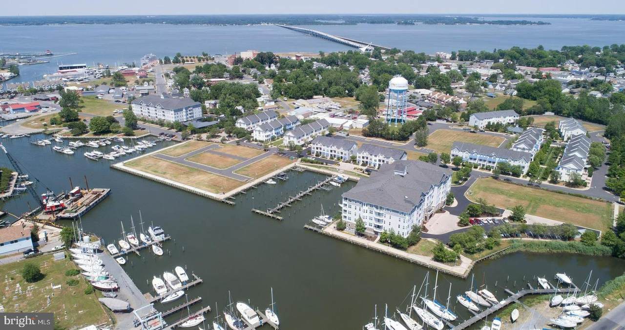 330 Shipyard Drive - Photo 1