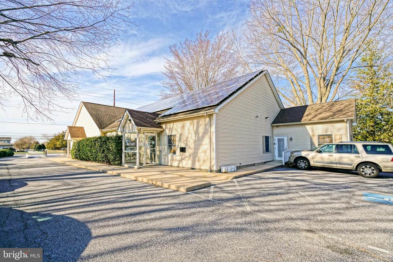 1532 Savannah Road - Photo 1