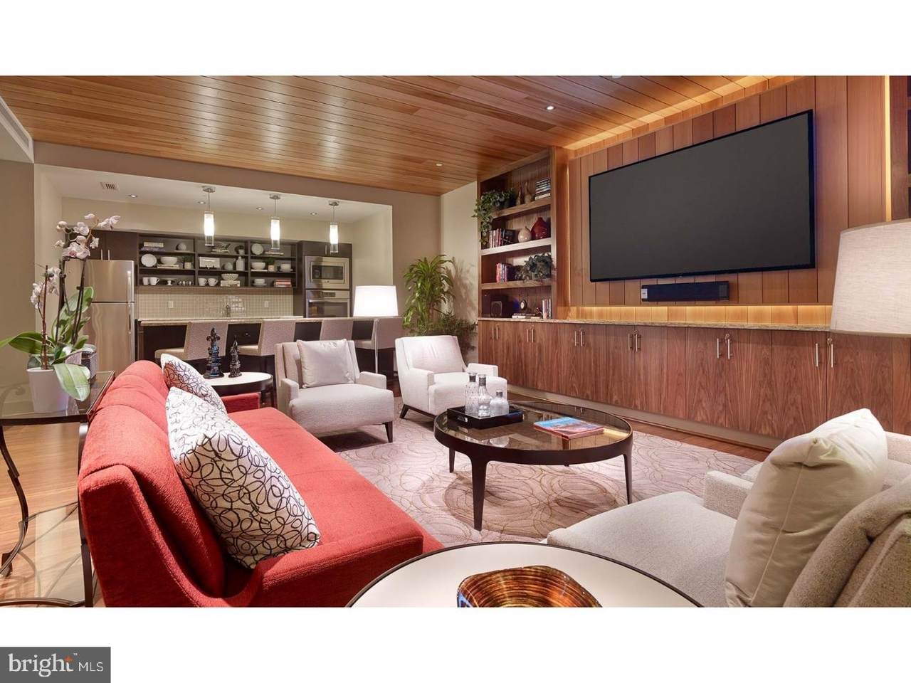 521 Broad Street - Photo 1