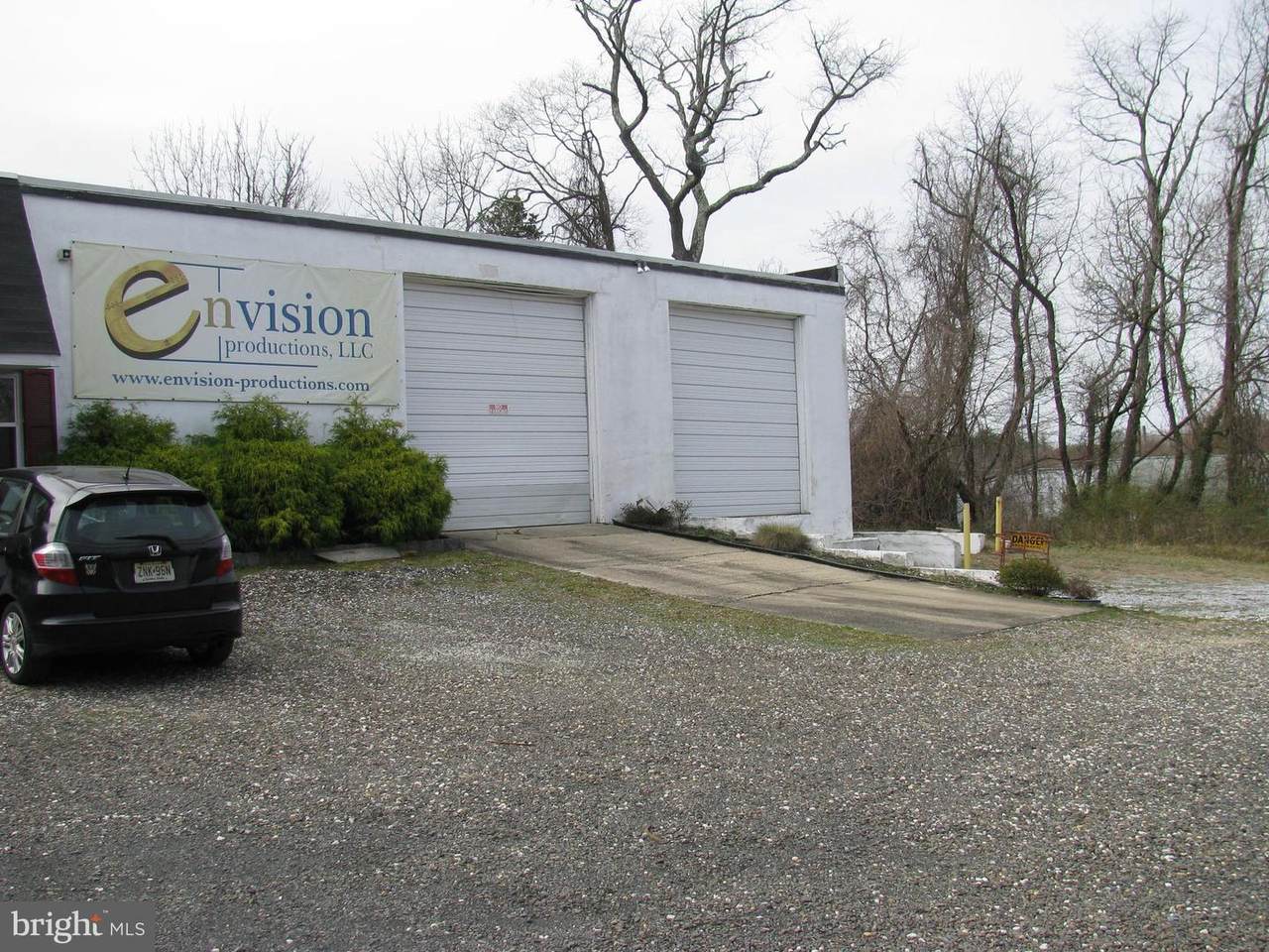 460 Greentree Road - Photo 1