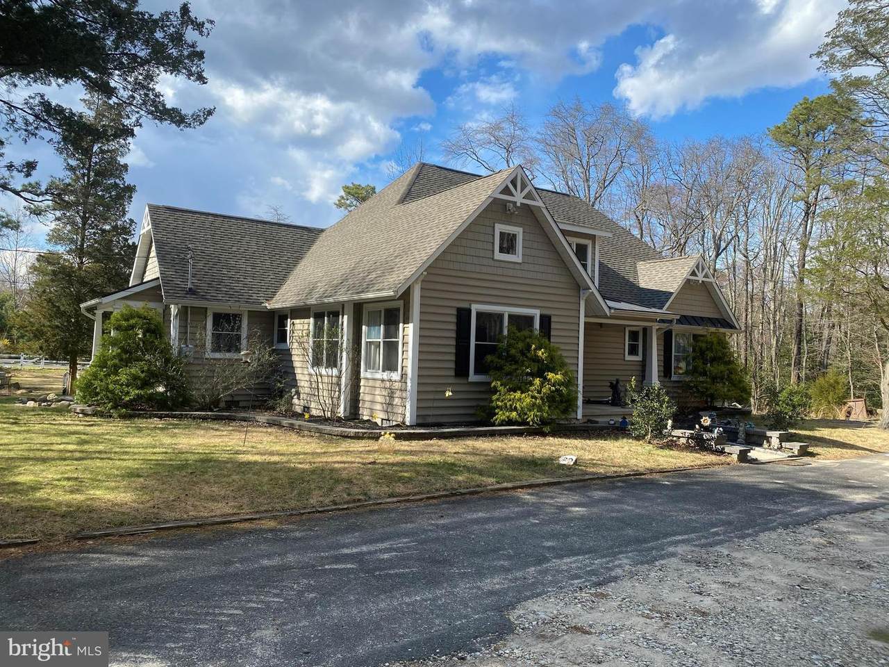 20 Orleans Avenue - Photo 1