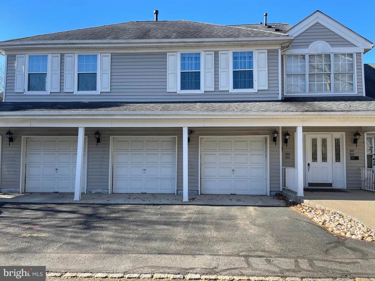 102 Eagles Chase Drive - Photo 1