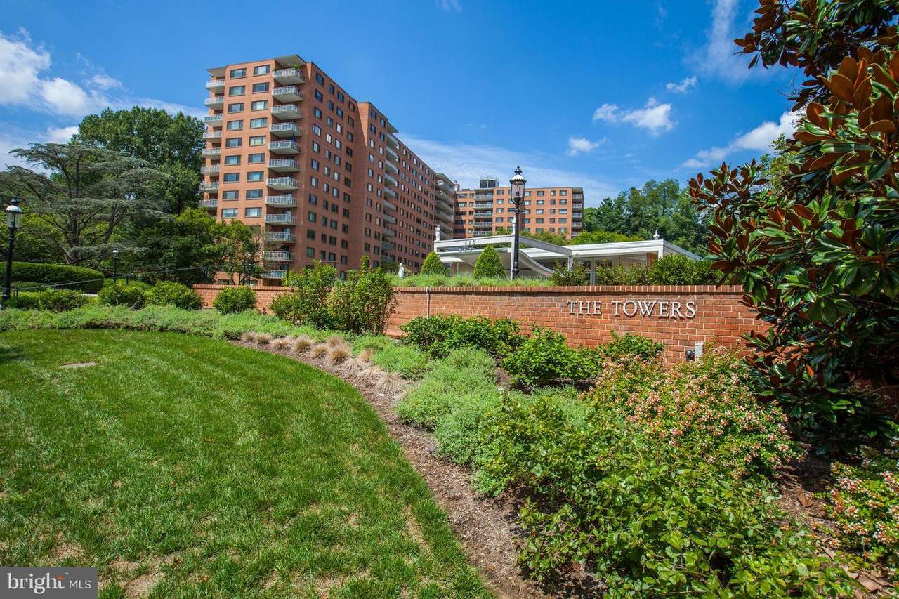 4201 Cathedral Avenue - Photo 1